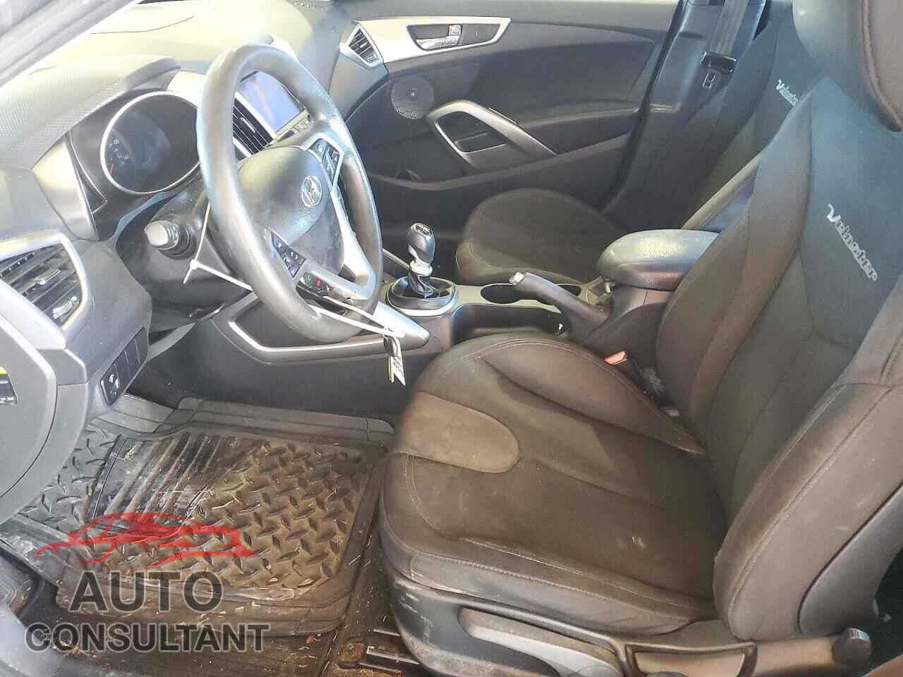 HYUNDAI VELOSTER 2012 - KMHTC6AD4CU020348