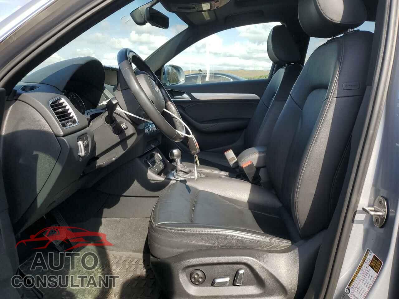 AUDI Q3 2016 - WA1EFCFS0GR019503