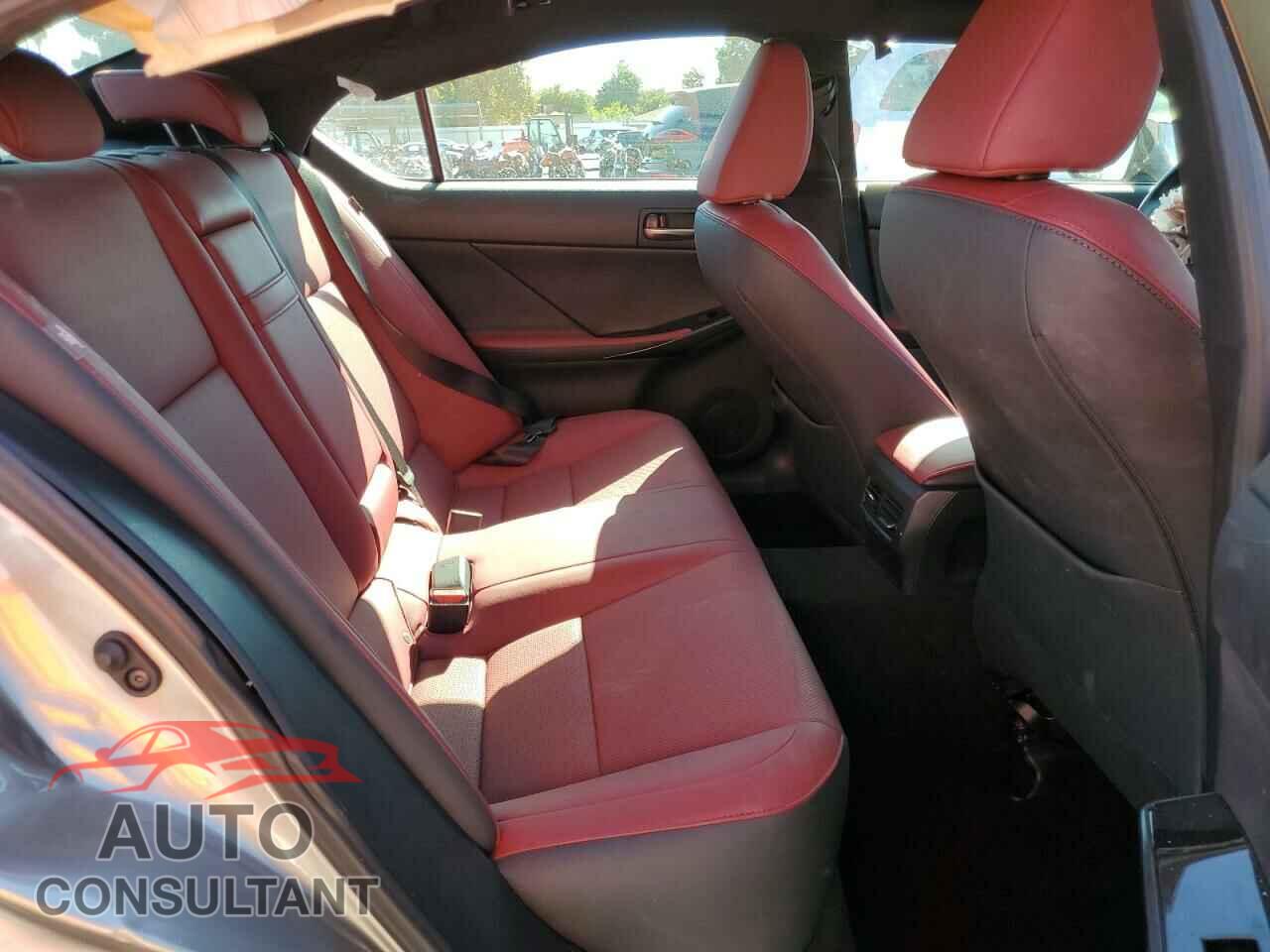LEXUS IS 2021 - JTHAA1D27M5110702