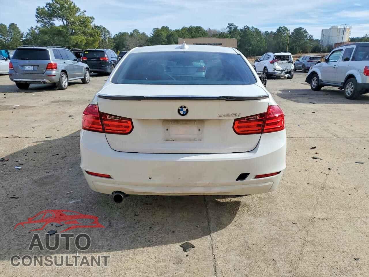 BMW 3 SERIES 2015 - WBA3B1C57FP831707
