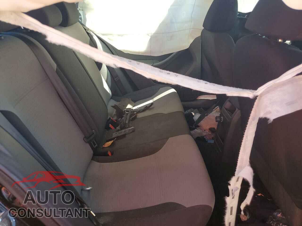 VOLKSWAGEN JETTA 2017 - 3VW2B7AJ2HM337309