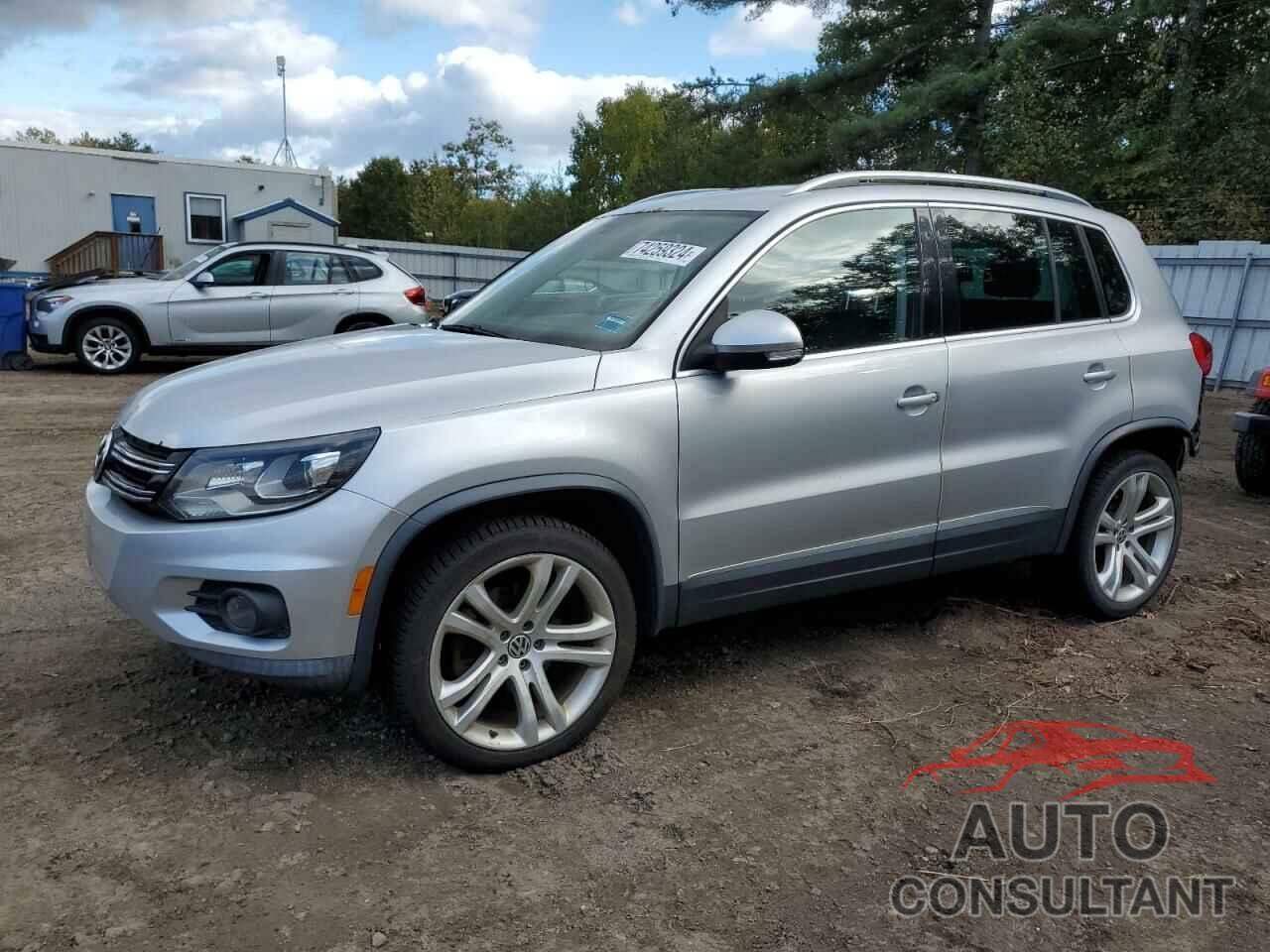 VOLKSWAGEN TIGUAN 2012 - WVGBV7AX2CW587443