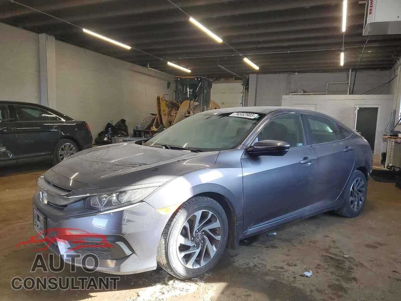 HONDA CIVIC 2018 - 19XFC2F74JE025736