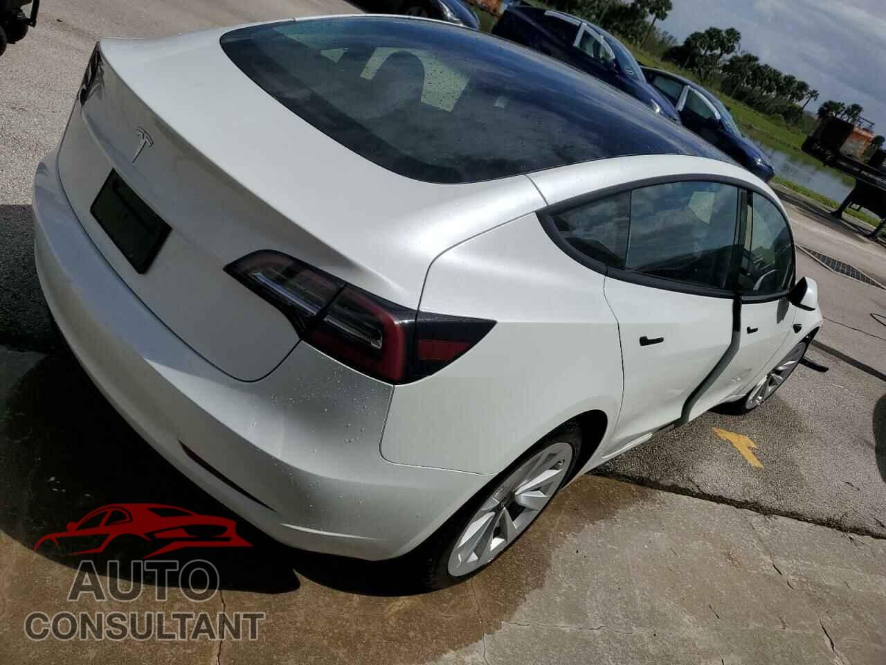 TESLA MODEL 3 2023 - 5YJ3E1EA4PF484725
