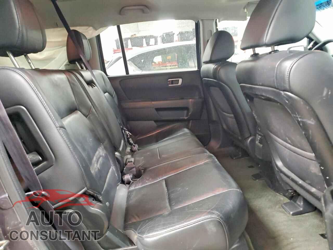 HONDA PILOT 2015 - 5FNYF4H70FB036663