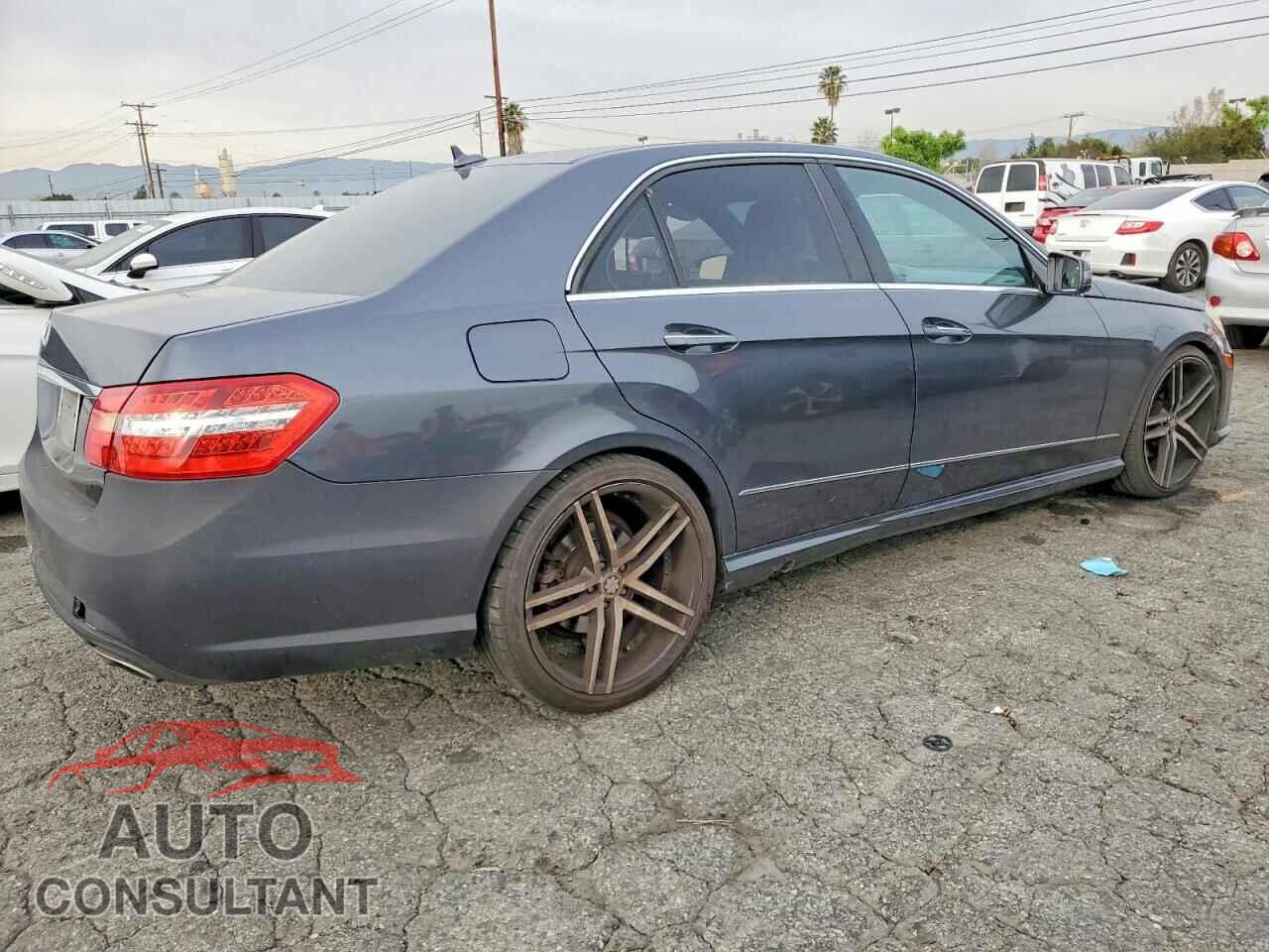 MERCEDES-BENZ E-CLASS 2010 - WDDHF5GB5AA071704