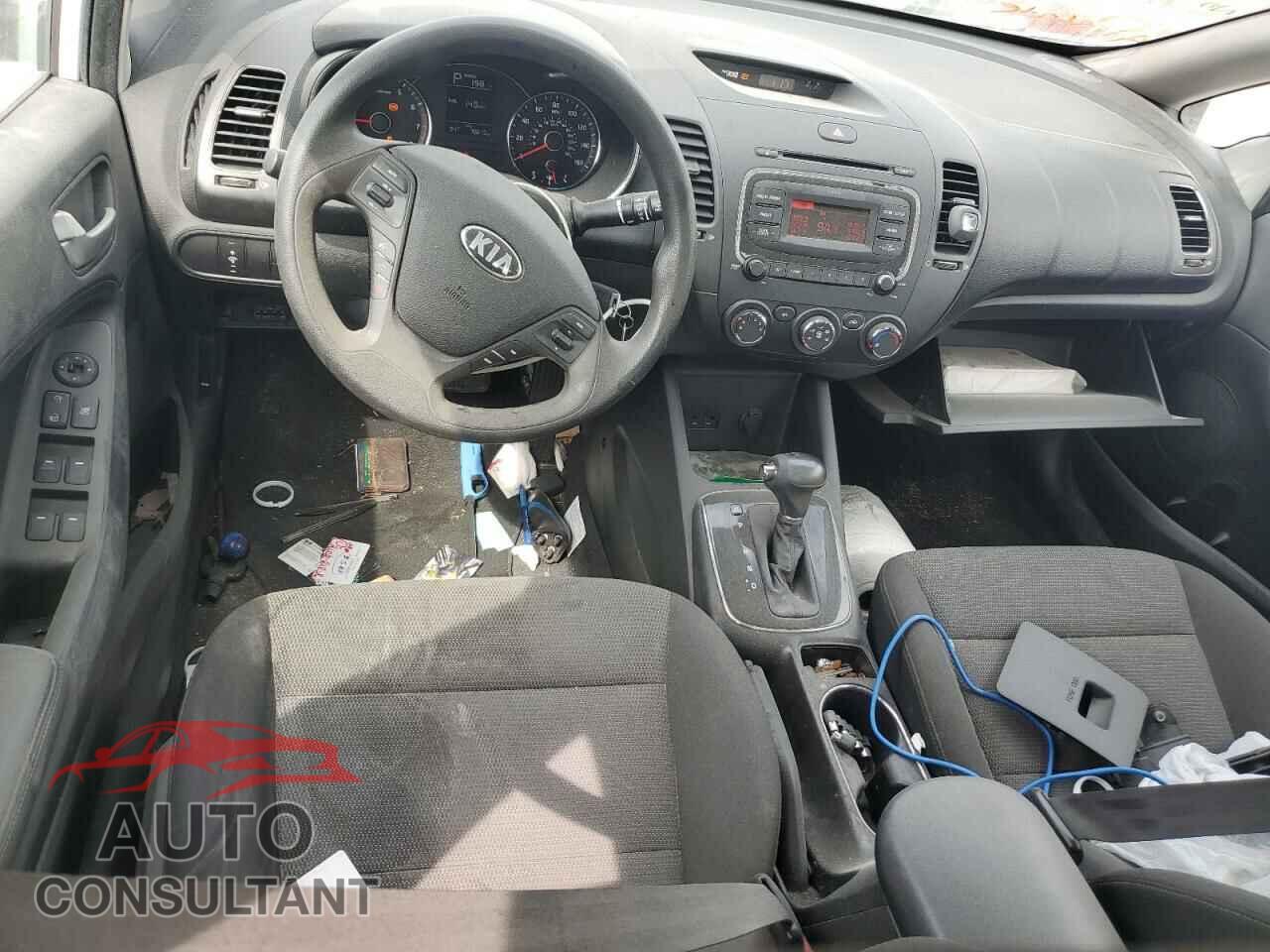 KIA FORTE 2017 - 3KPFK4A74HE130972
