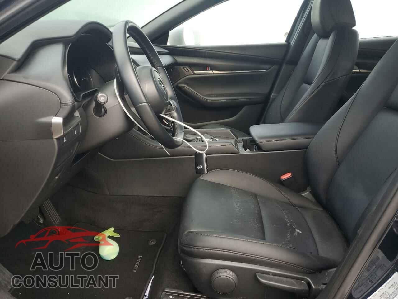 MAZDA 3 2023 - JM1BPAKM4P1600924