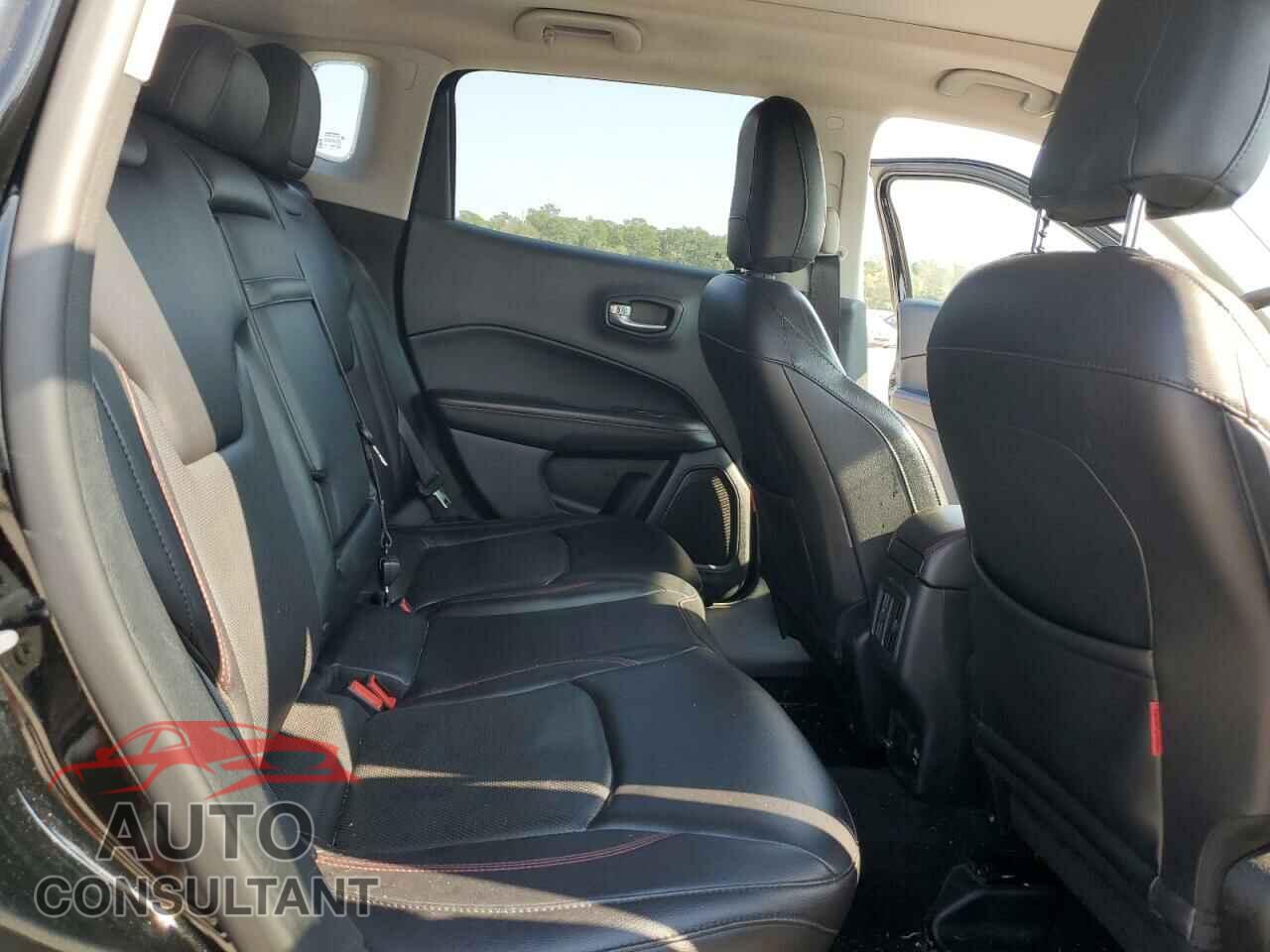 JEEP COMPASS 2017 - 3C4NJDDB0HT674315