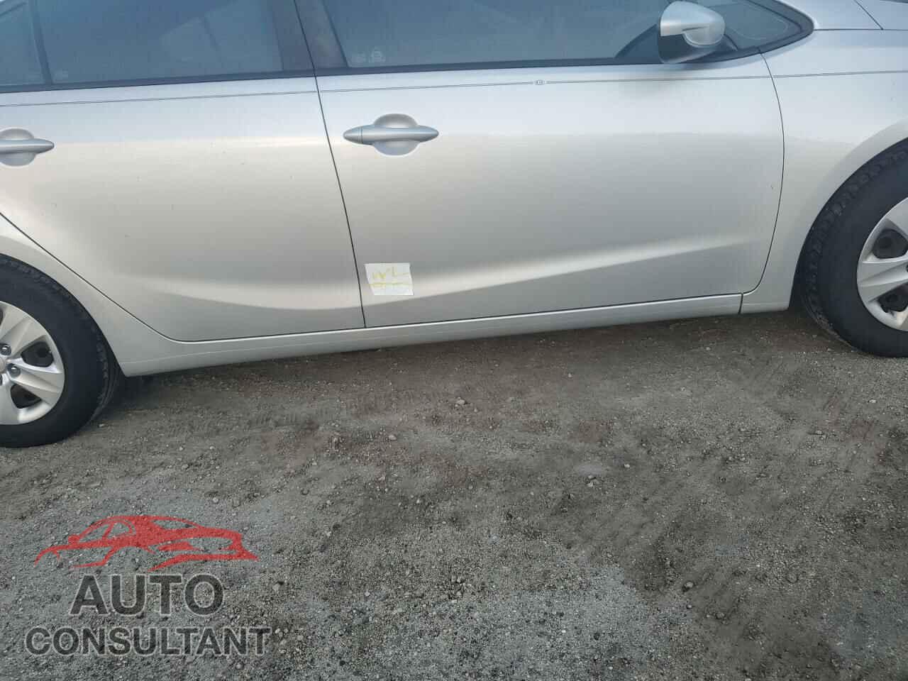 KIA FORTE 2017 - 3KPFK4A73HE142319