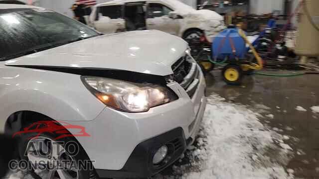 SUBARU OUTBACK 2014 - 4S4BRCPCXE3268703