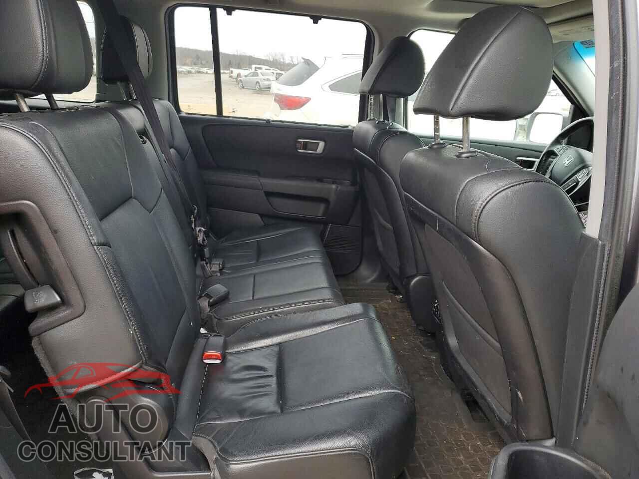 HONDA PILOT 2014 - 5FNYF4H95EB032432
