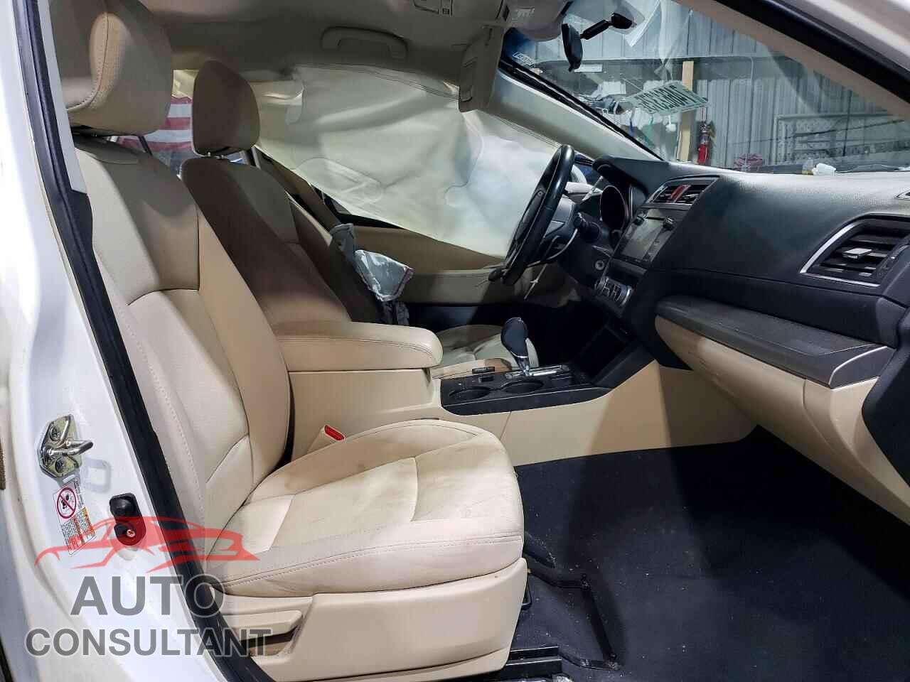 SUBARU LEGACY 2016 - 4S3BNAF63G3054963