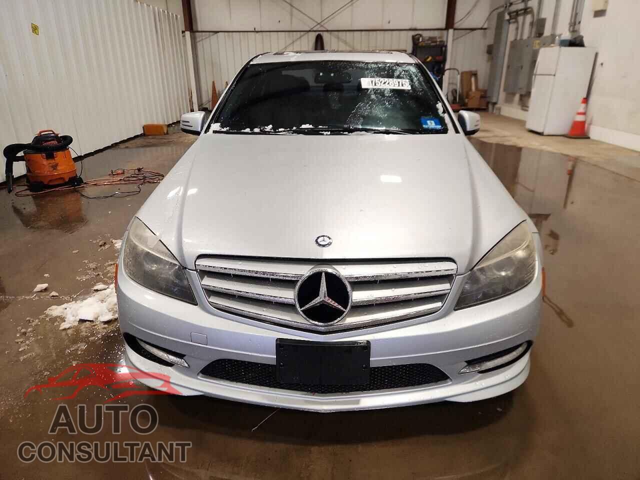 MERCEDES-BENZ C-CLASS 2011 - WDDGF8BB5BR135392