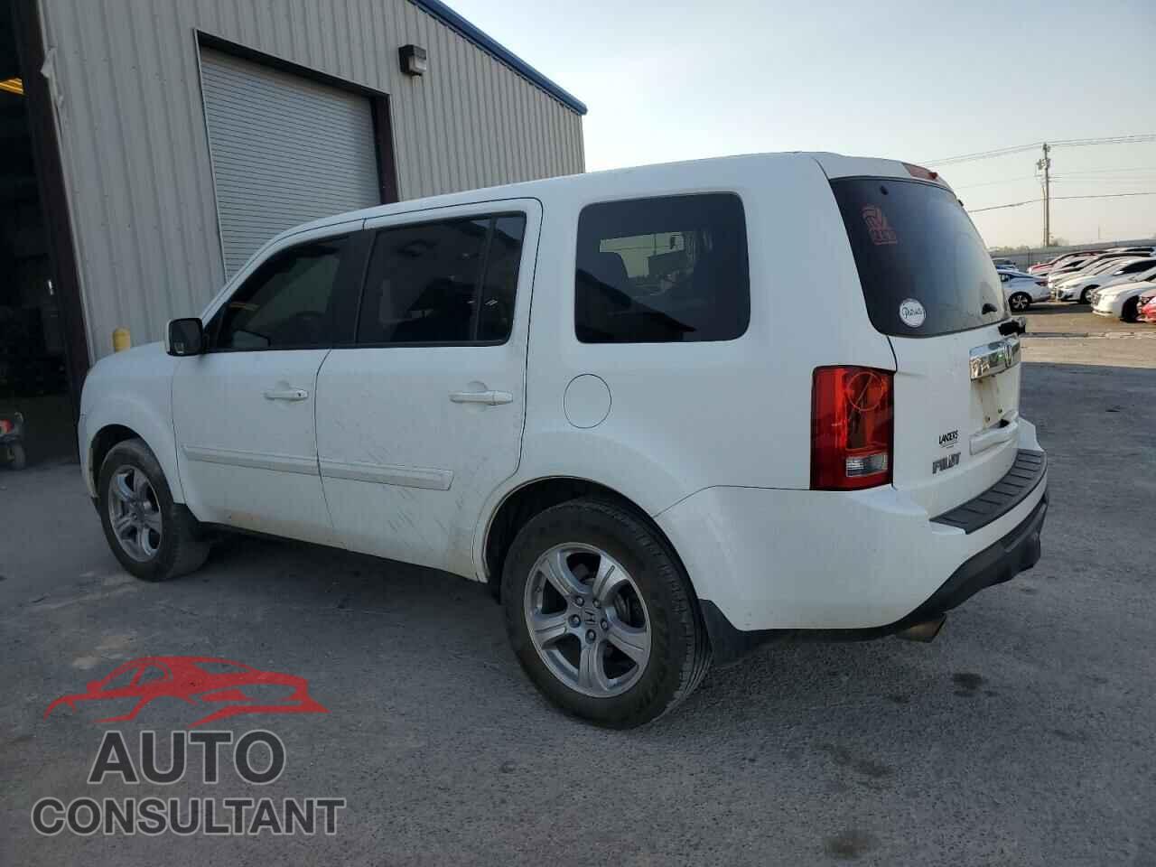HONDA PILOT 2013 - 5FNYF3H51DB001023