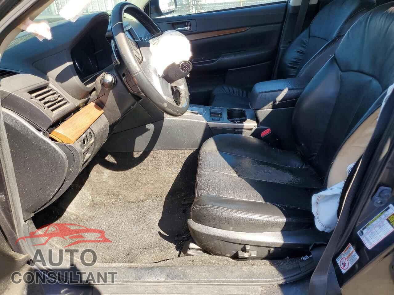 SUBARU OUTBACK 2013 - 4S4BRBLC6D3296755