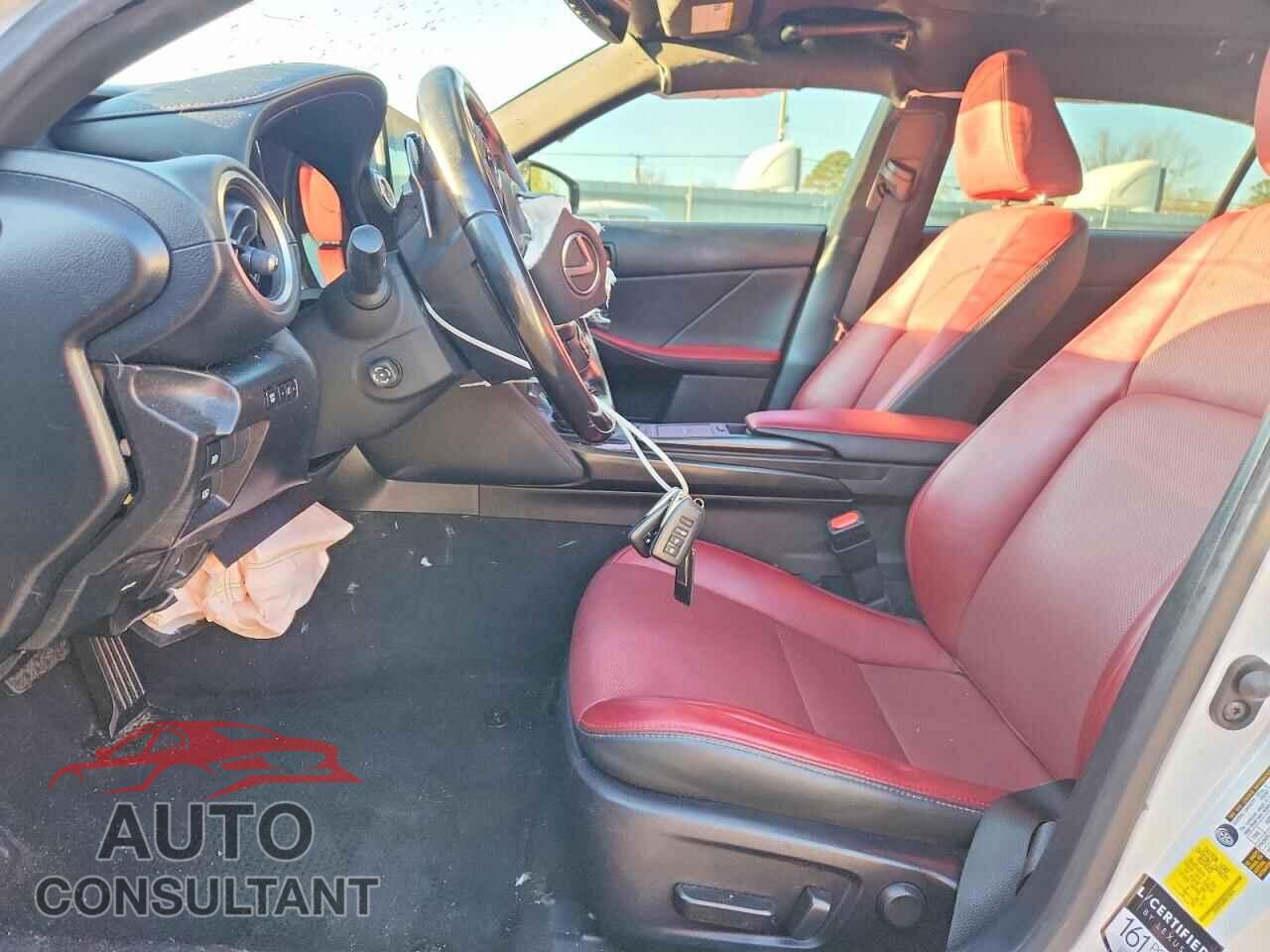 LEXUS IS 2022 - JTHDA1D28N5118614