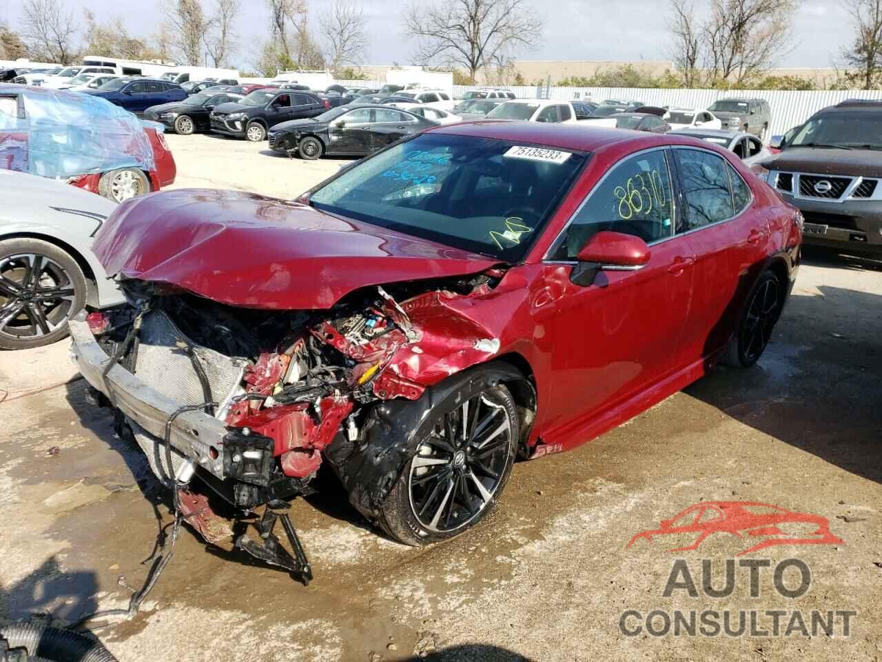 TOYOTA CAMRY 2018 - 4T1B61HK5JU638141