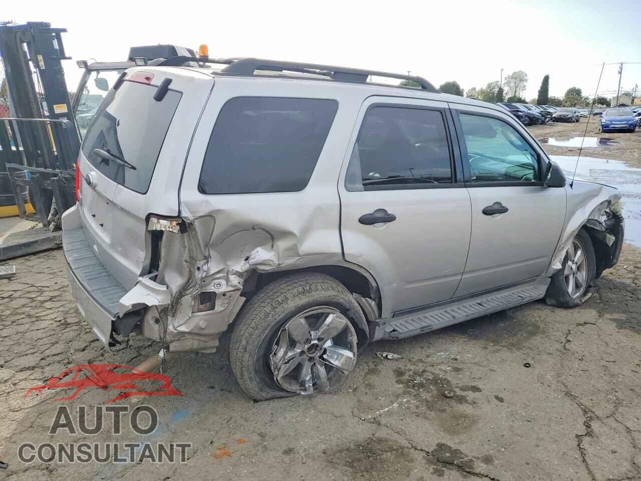 FORD ESCAPE 2010 - 1FMCU0D76AKD00880