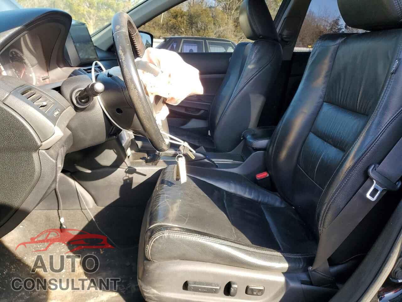 HONDA ACCORD 2011 - 1HGCP2F61BA109050
