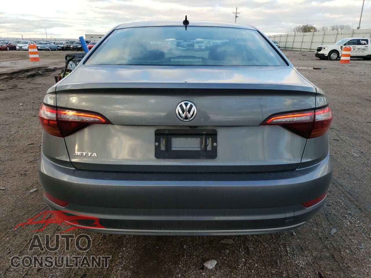 VOLKSWAGEN JETTA 2019 - 3VWC57BU0KM124046