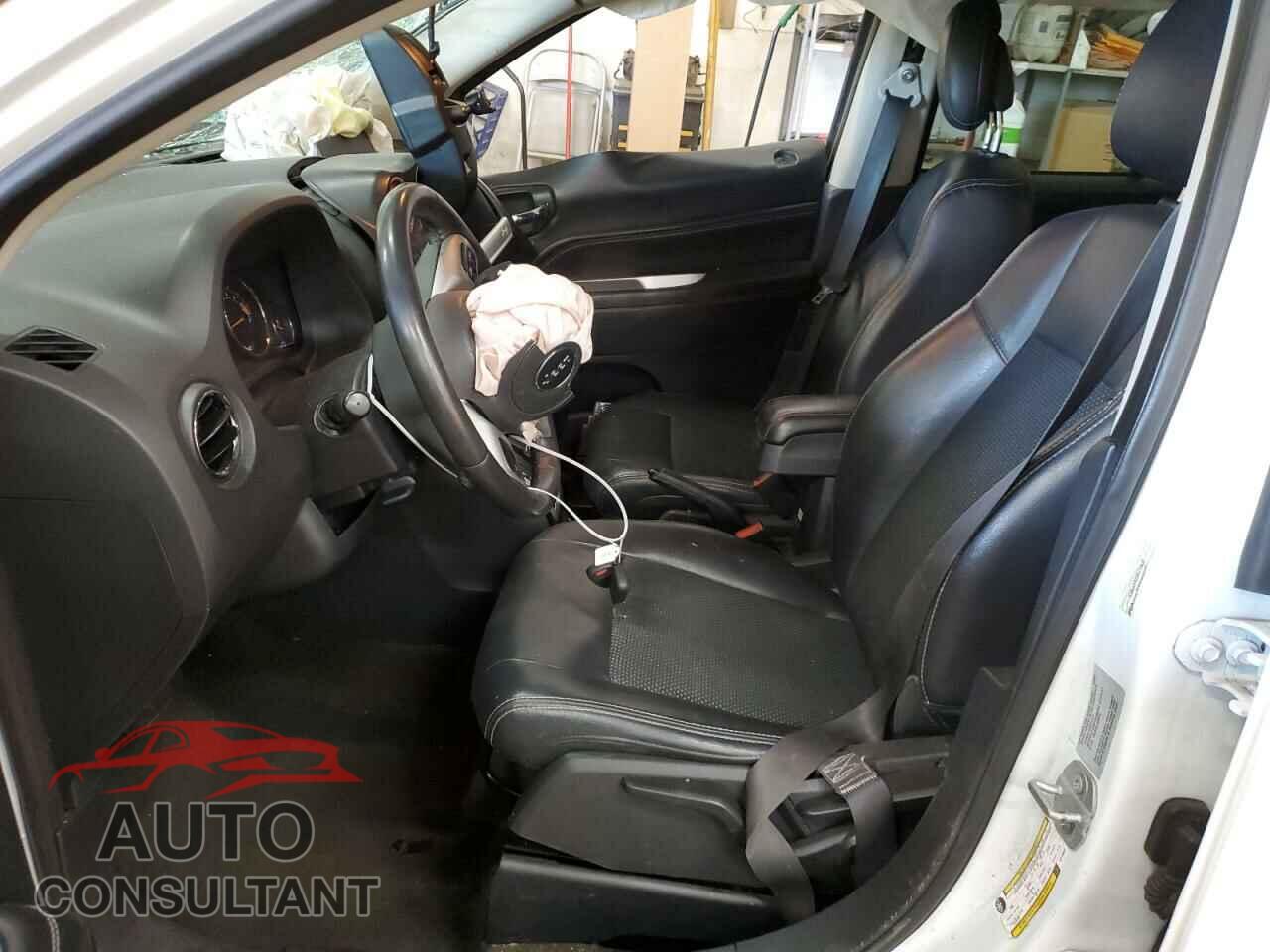 JEEP COMPASS 2016 - 1C4NJCEA2GD719632