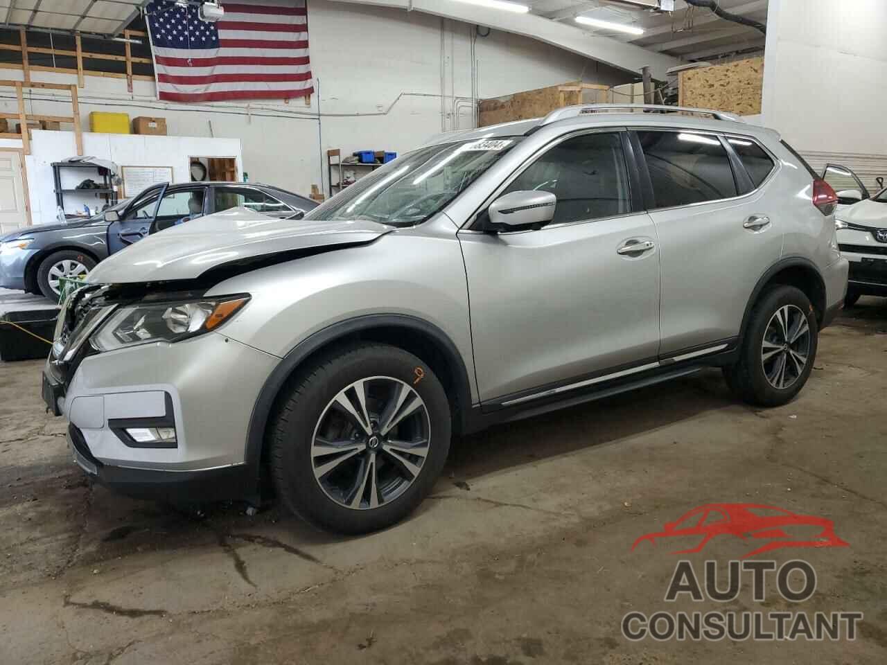 NISSAN ROGUE 2018 - JN8AT2MV3JW305444