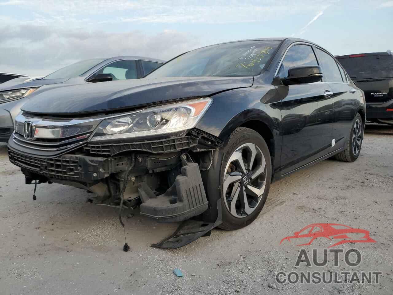 HONDA ACCORD 2017 - 1HGCR3F87HA000828
