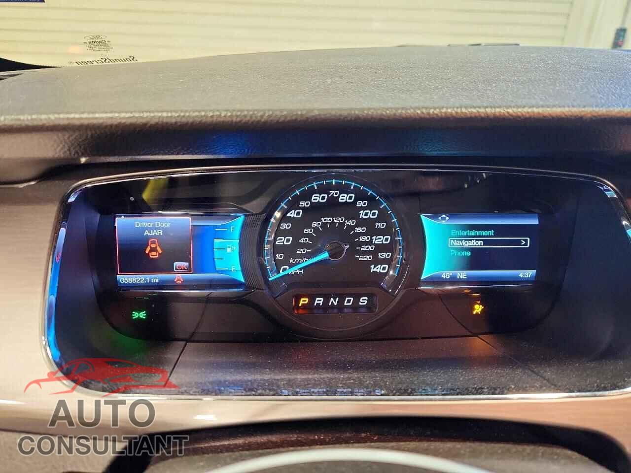 FORD TAURUS 2017 - 1FAHP2E82HG110369