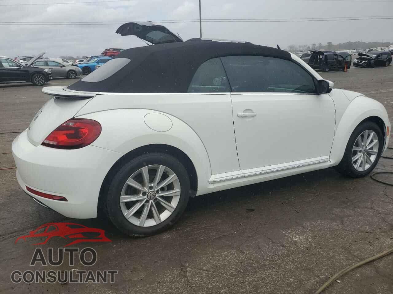 VOLKSWAGEN BEETLE 2019 - 3VW5DAAT7KM509282