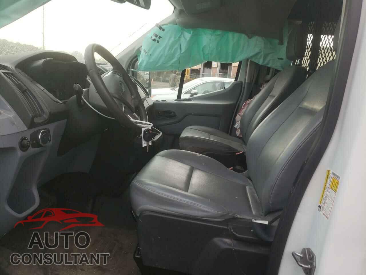 FORD TRANSIT 2019 - 1FTYR1YM5KKB14475