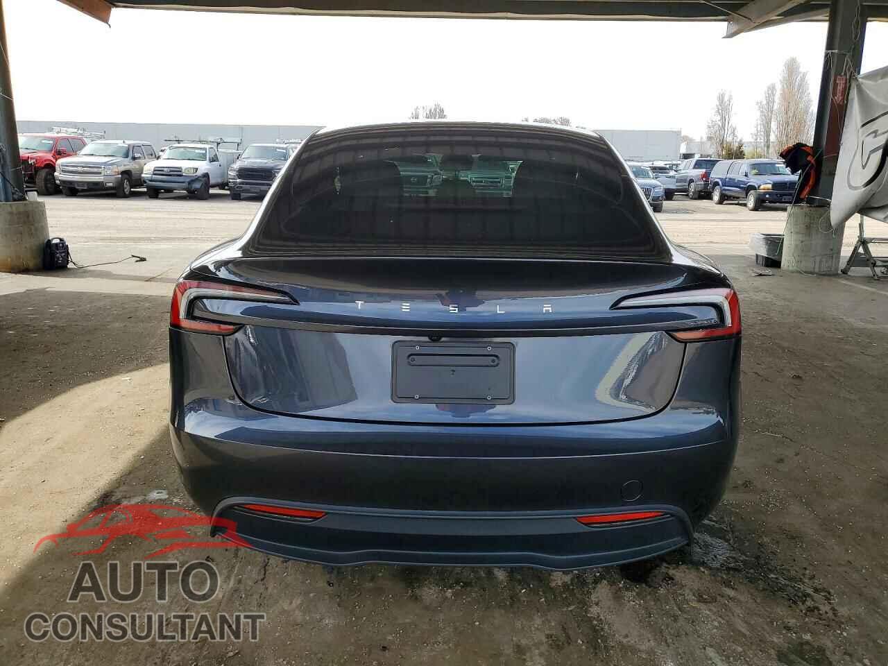 TESLA MODEL 3 2024 - 5YJ3E1EA2RF801582