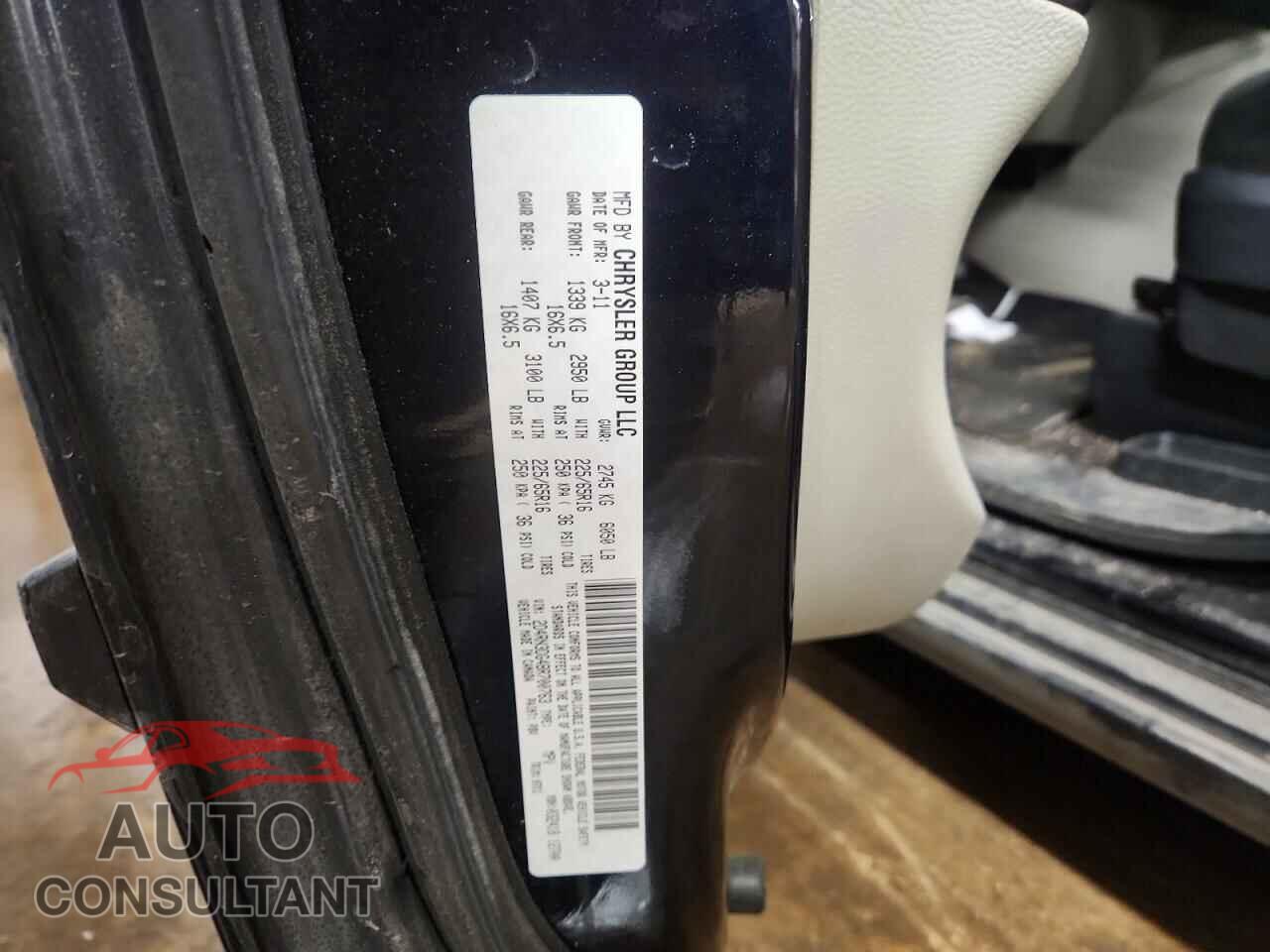 DODGE CARAVAN 2011 - 2D4RN3DG4BR700763