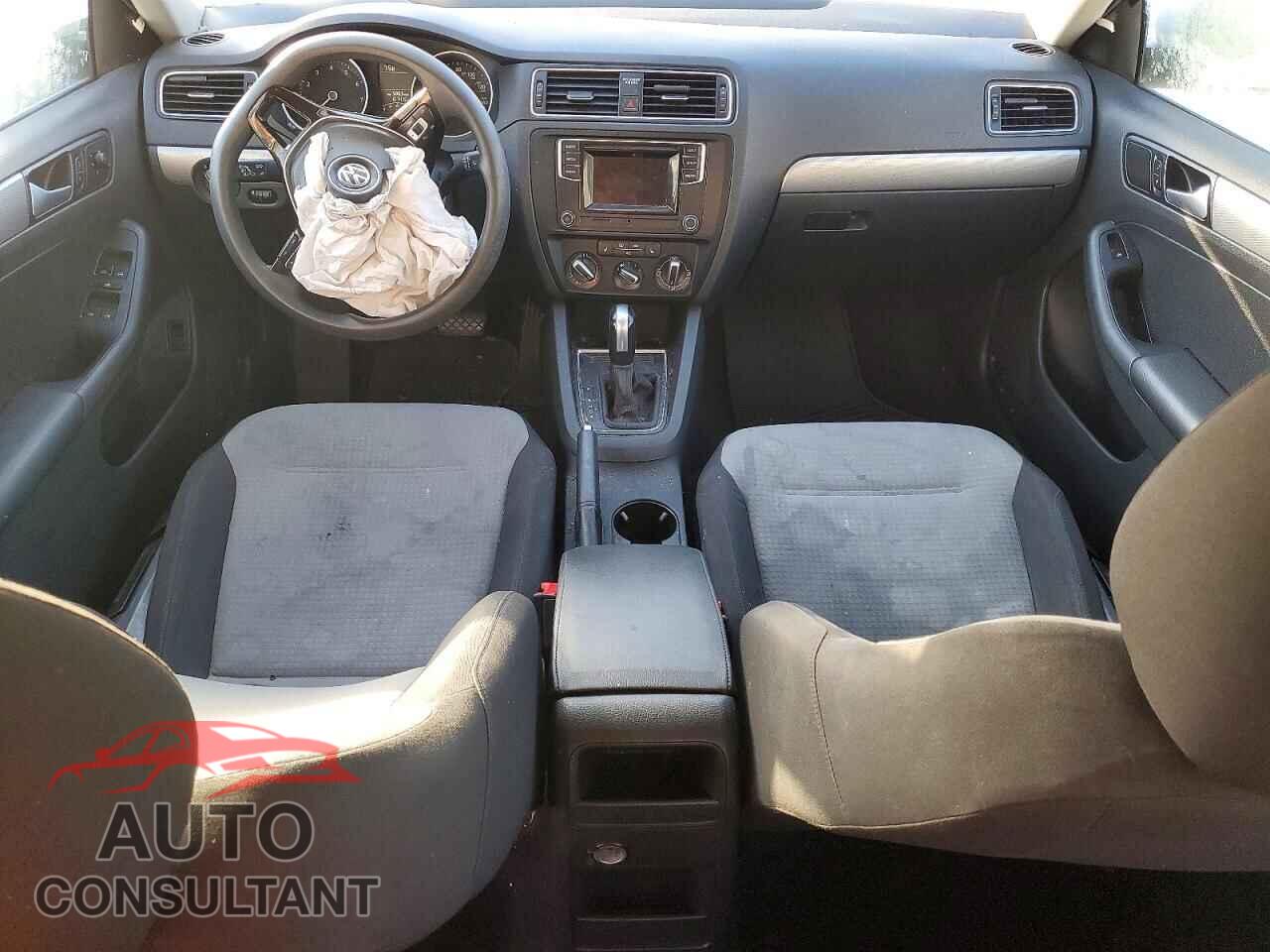VOLKSWAGEN JETTA 2017 - 3VW2B7AJ2HM407066