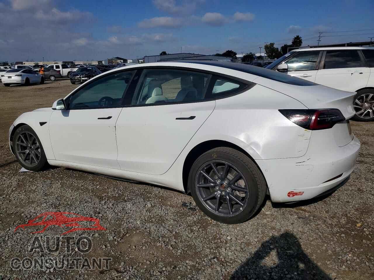 TESLA MODEL 3 2018 - 5YJ3E1EB9JF096891