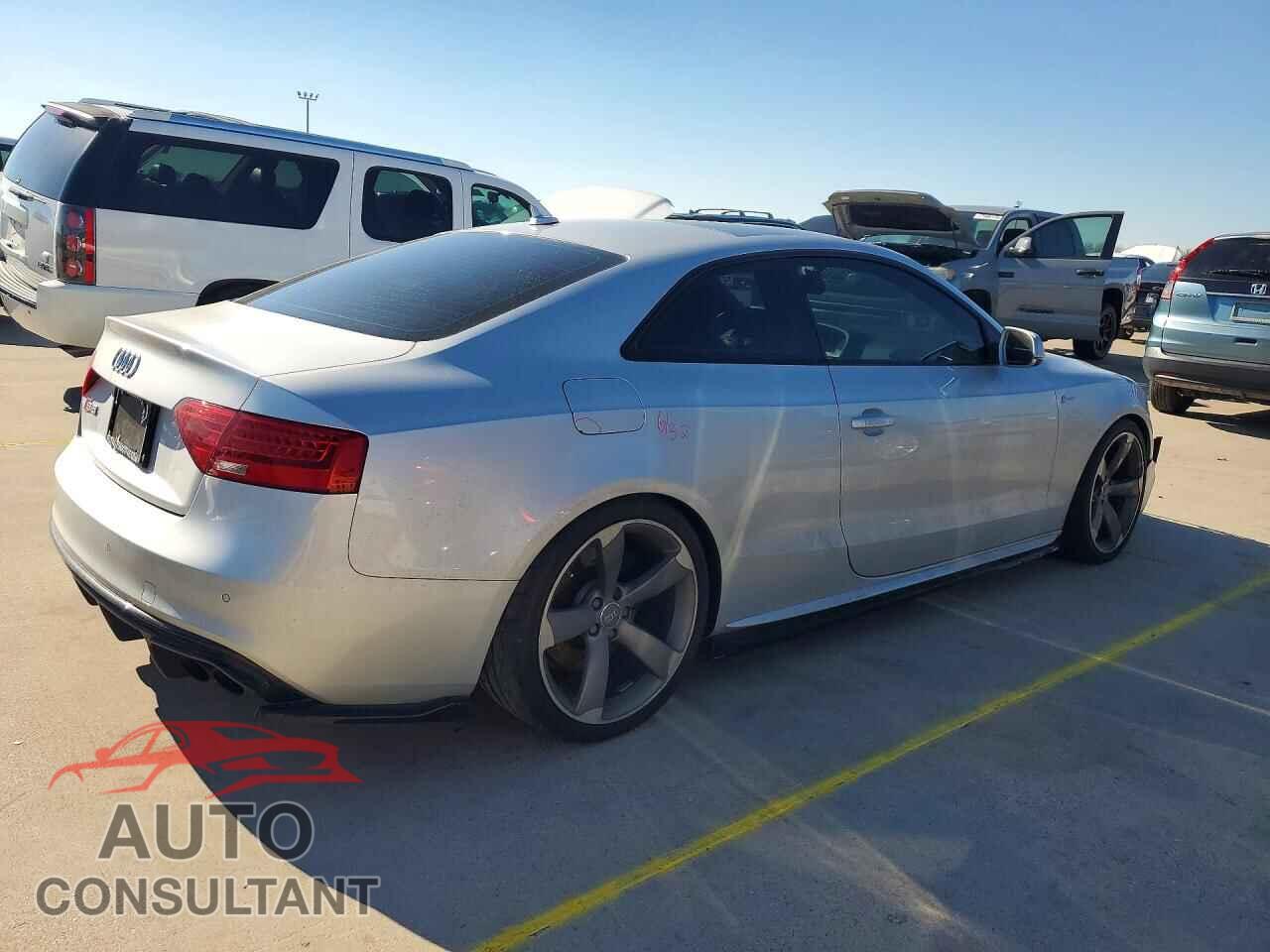 AUDI S5/RS5 2014 - WAUCGAFR9EA011596