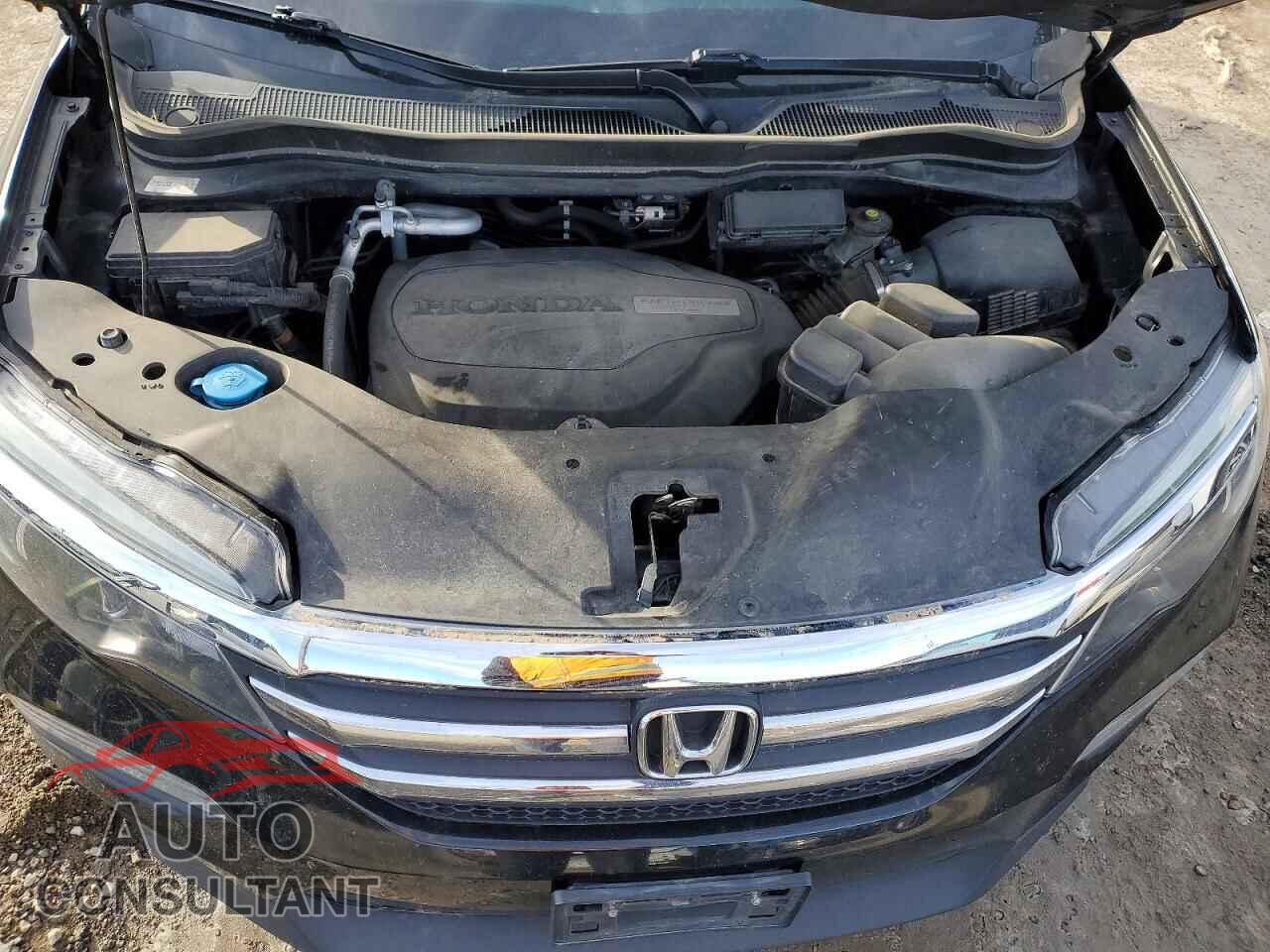 HONDA PILOT 2017 - 5FNYF6H51HB087893