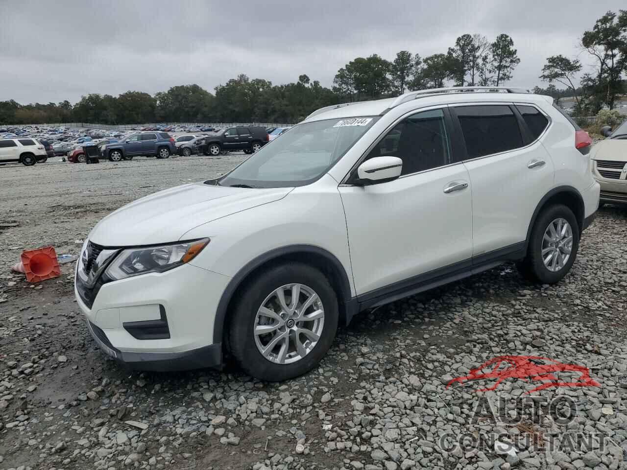 NISSAN ROGUE 2017 - KNMAT2MT9HP528537