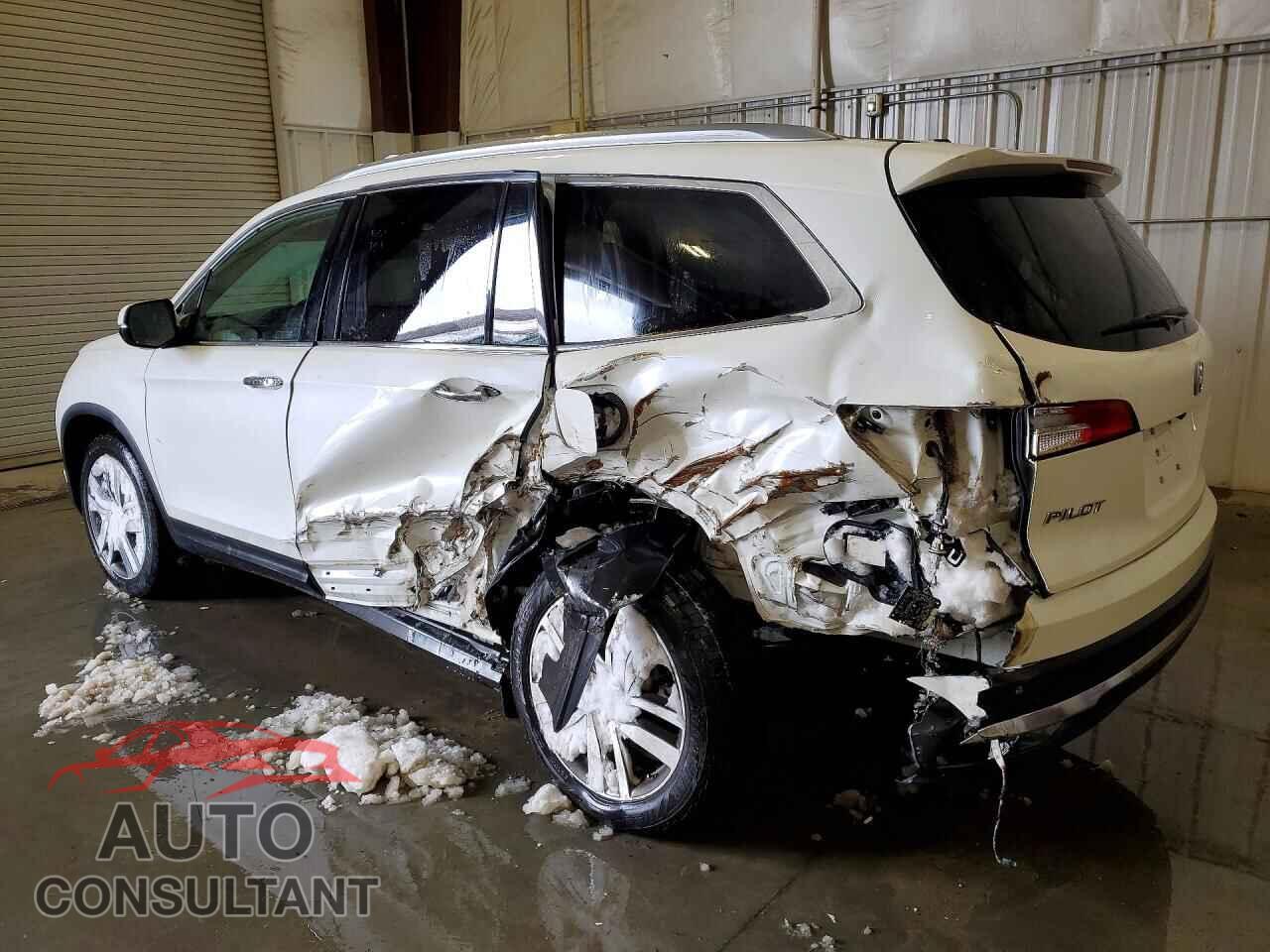HONDA PILOT 2017 - 5FNYF6H04HB002596