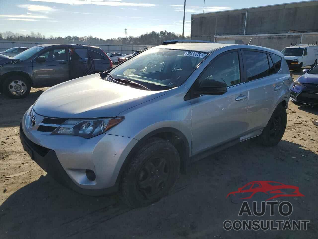 TOYOTA RAV4 2015 - JTMBFREV8FJ023240