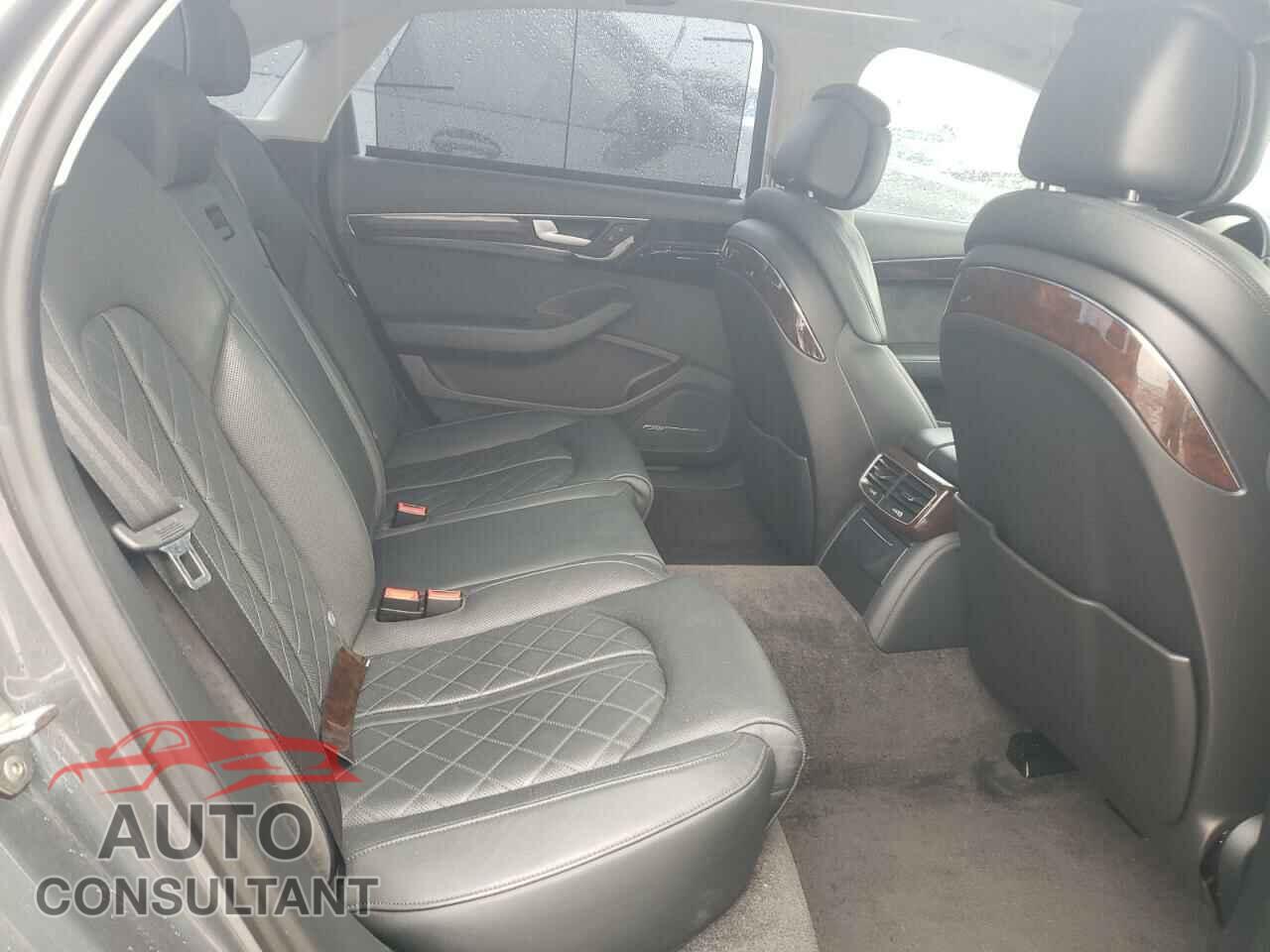 AUDI A8 2015 - WAU32AFD7FN005132