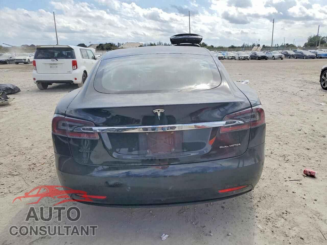 TESLA MODEL S 2020 - 5YJSA1E20LF358954
