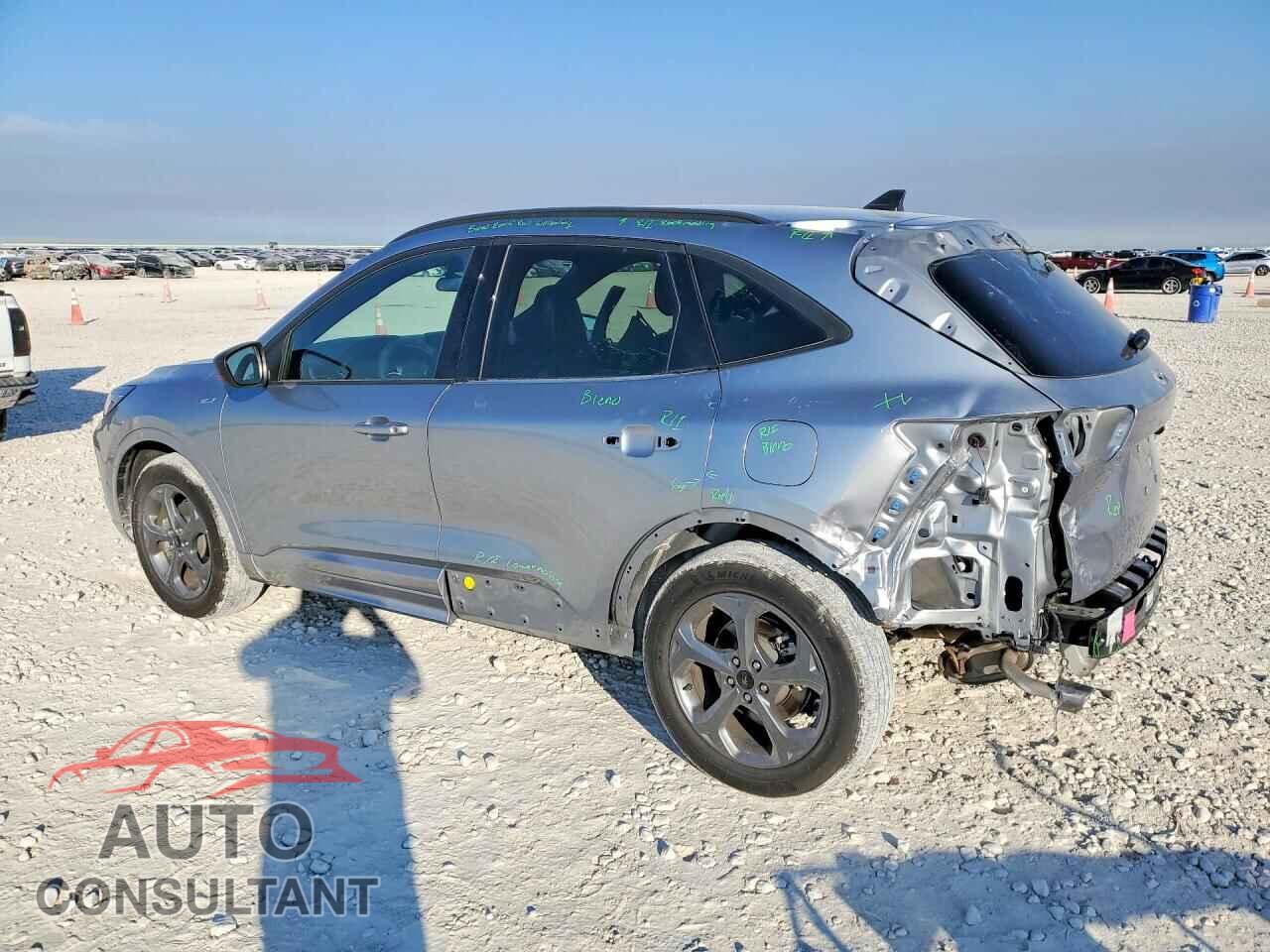 FORD ESCAPE ST 2024 - 1FMCU0MN1RUA64833