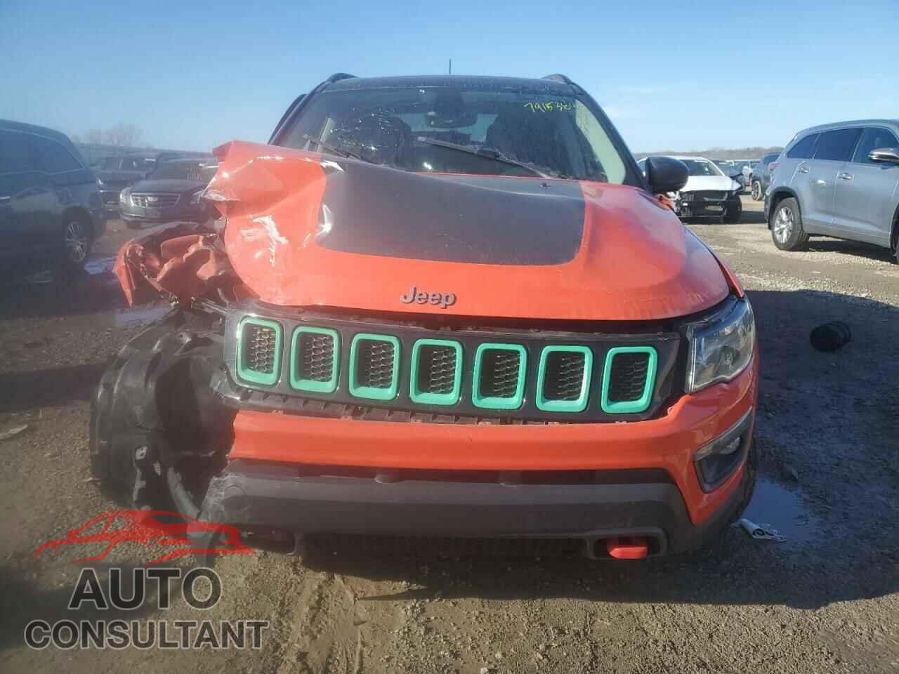 JEEP COMPASS 2017 - 3C4NJDDB7HT689104