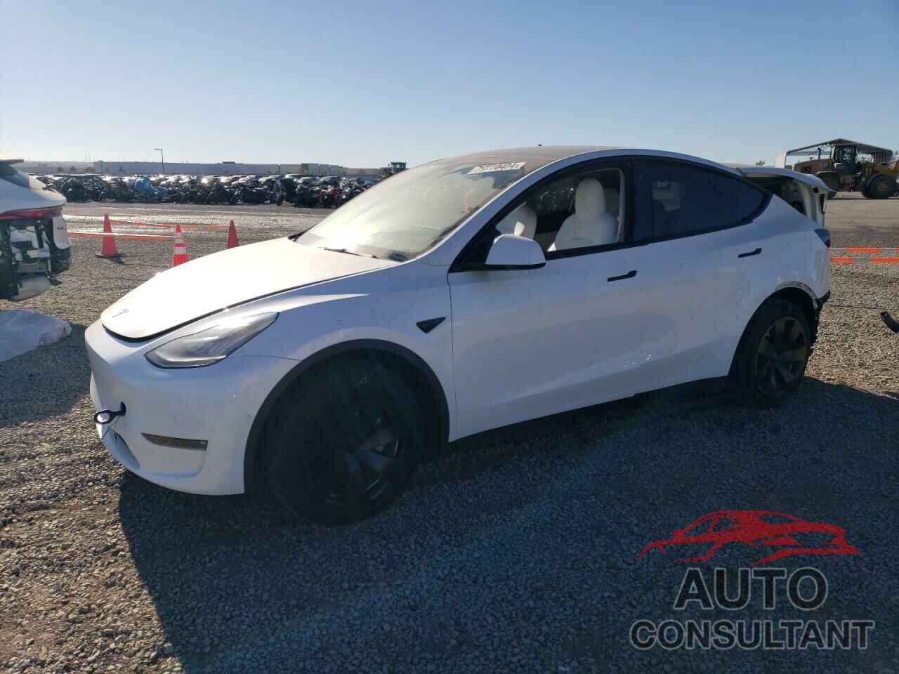 TESLA MODEL Y 2021 - 5YJYGDEEXMF246846