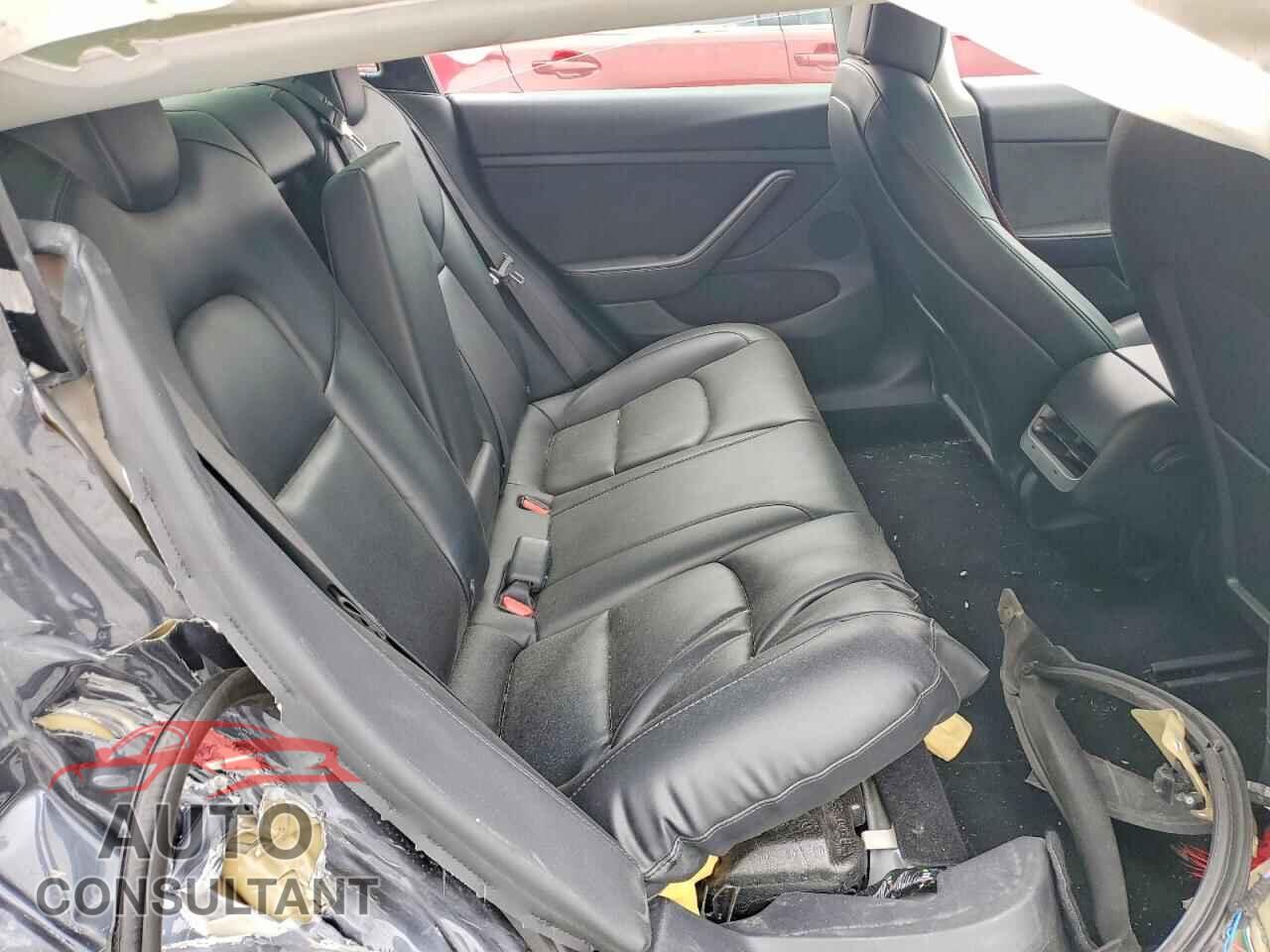 TESLA MODEL 3 2021 - 5YJ3E1EA2MF057619