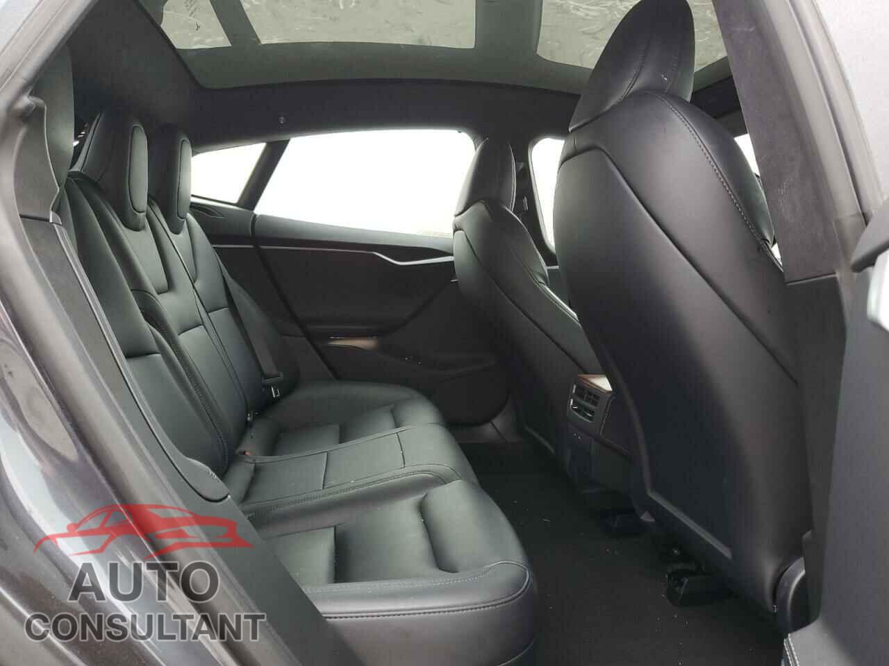 TESLA MODEL S 2020 - 5YJSA1E29LF412901