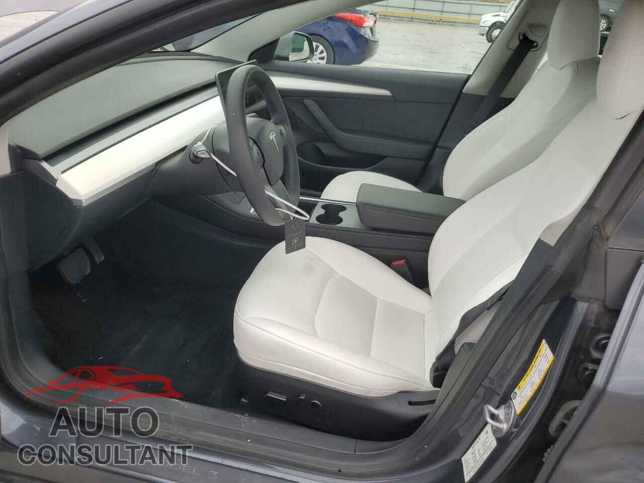 TESLA MODEL 3 2023 - 5YJ3E1EA3PF670577