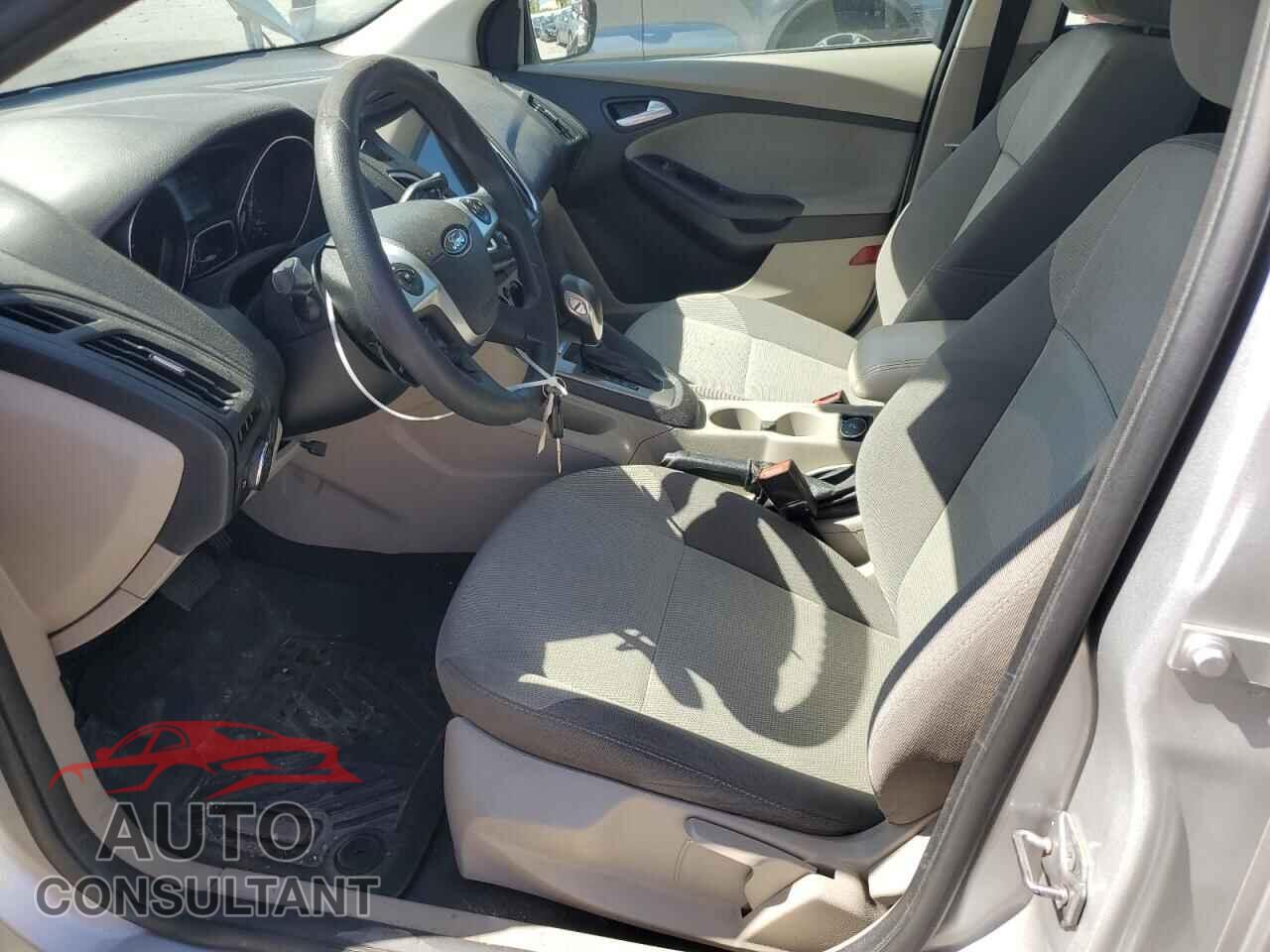 FORD FOCUS 2014 - 1FADP3F27EL280731