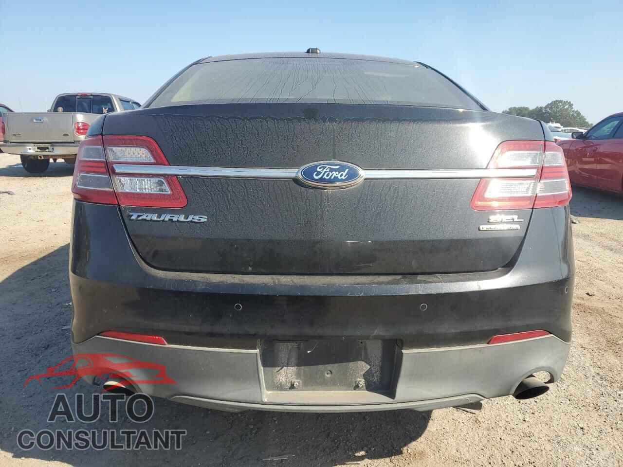 FORD TAURUS 2013 - 1FAHP2E88DG117238